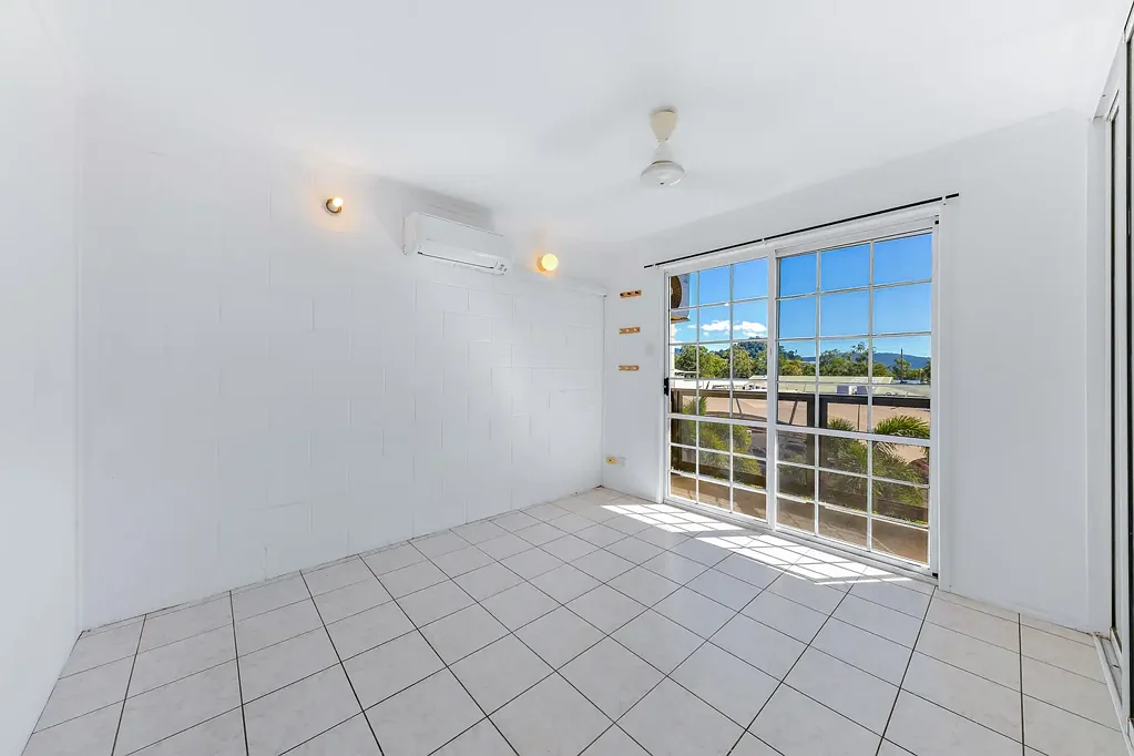Cannonvale 3 Slaapkamer Vacant Three-Bedroom Townhouse in Central Cannonvale