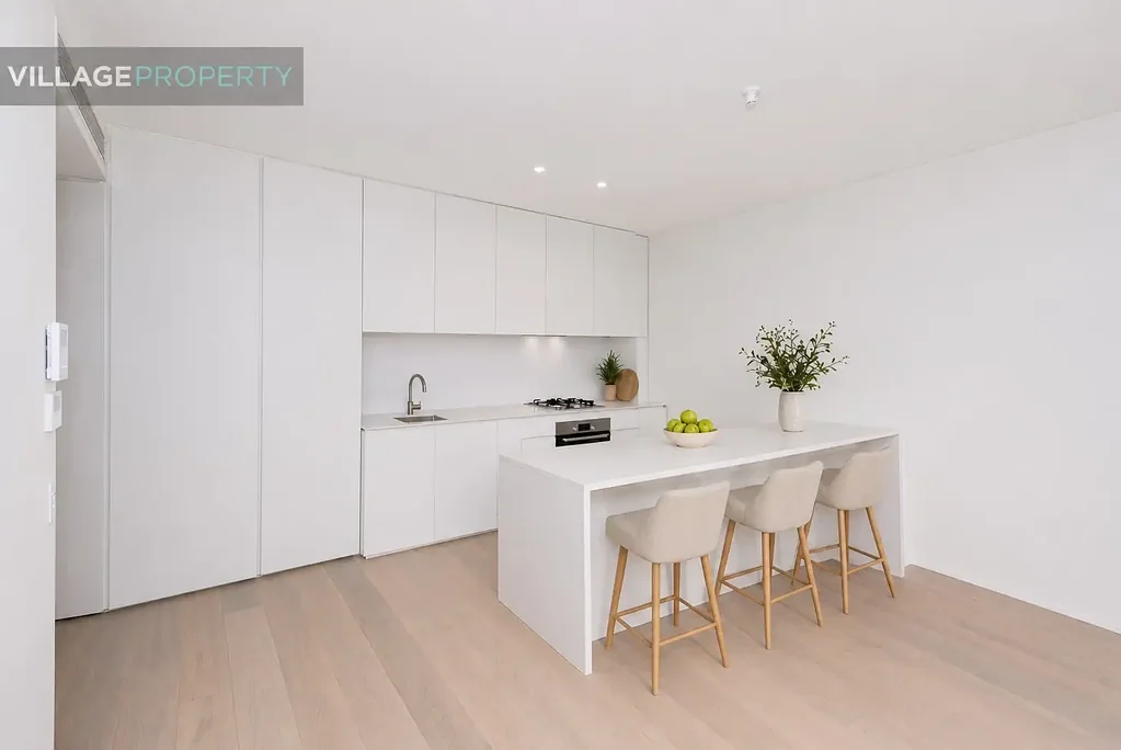 Spacious Ground Floor Residence With Large Balcony In Convenient Location - Arlington Grove