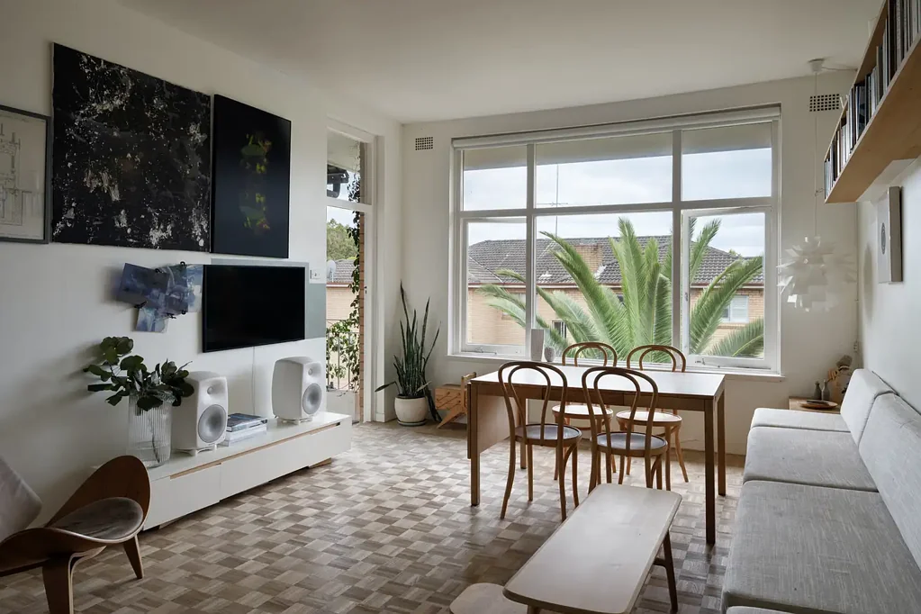 Stylish 2-Bedroom Apartment in the Heart of Bondi