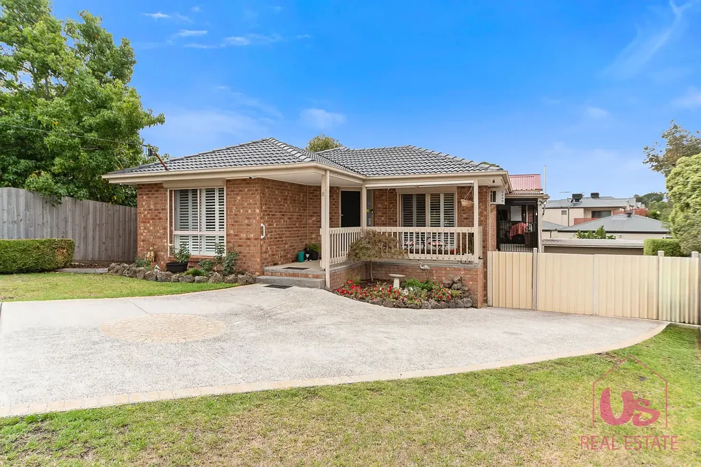 8 Arduina Court, Langwarrin, VIC 3910