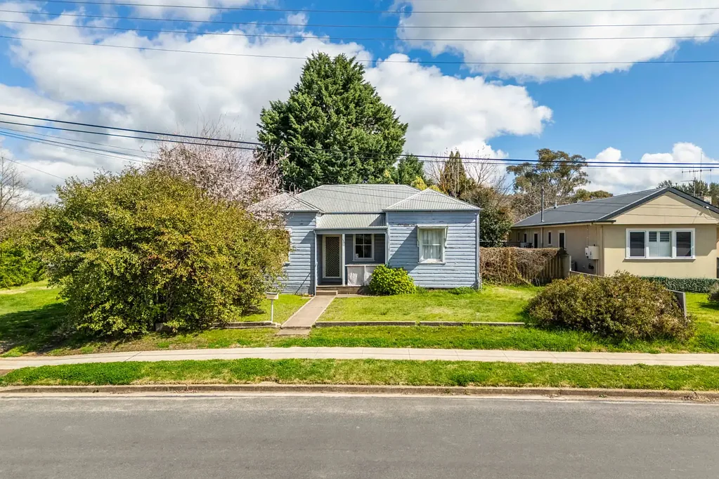 355 Peisley Street, Orange, NSW 2800