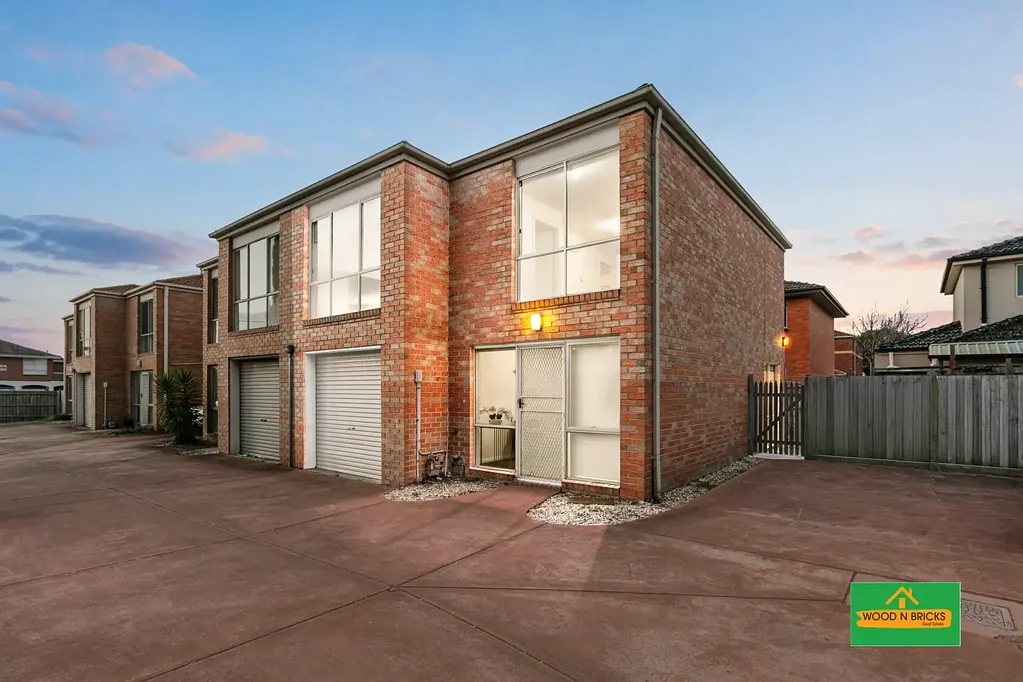 Dandenong 3બેડરૂમ Charming Townhouse in the Heart of Dandenong