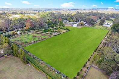 18 Harris Road, Dural, NSW 2158, 5房, 3浴, Lifestyle Section