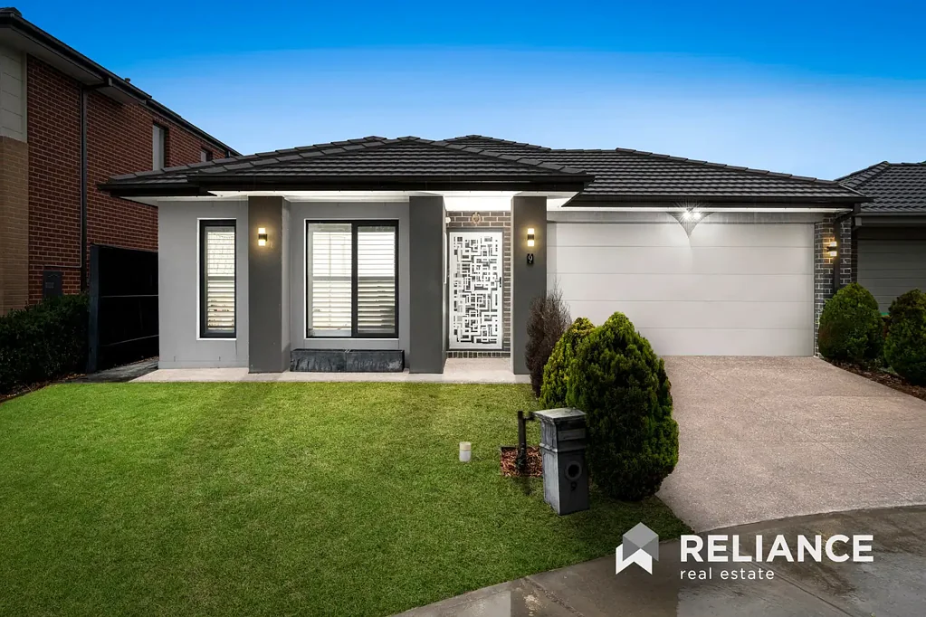 Point Cook 4ห้องนอน North-Facing Modern Family Home in Featherbrook