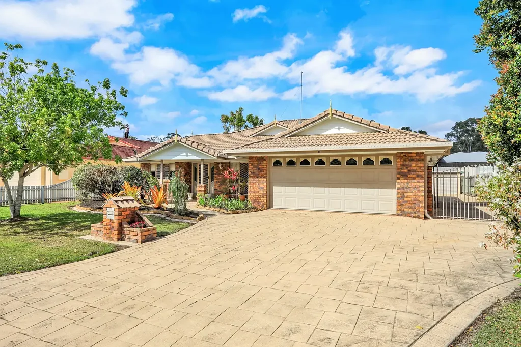 Maryborough 4 Slaapkamer Spacious Family Living in Bell Hilltop