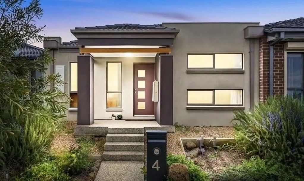 Move-In Ready 3-Bedroom Home Near Aurora Town Cent