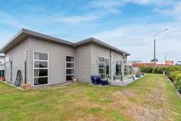 2D Rhodes Street, Seaview