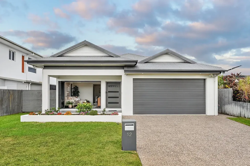 Idalia 4 Bedroom Well-Appointed Family Residence Offering Space, Comfort & Lifestyle