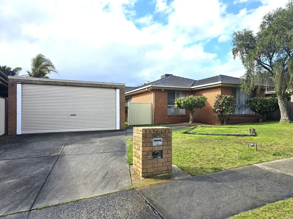 Spacious Family Home in Prime Berwick Location
