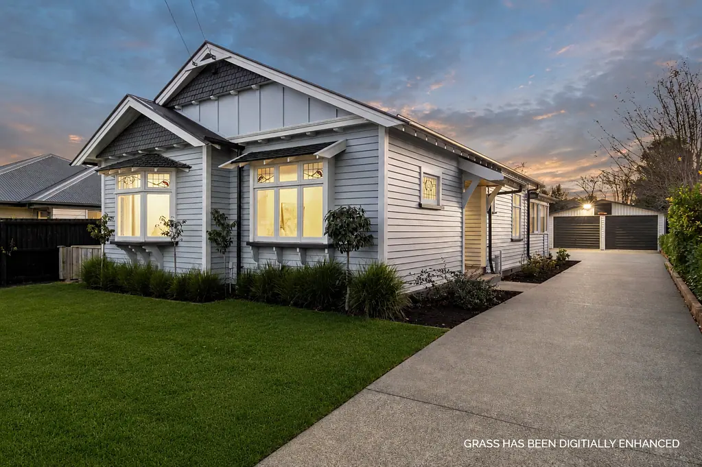 Richmond 3chambre Deadline Sale $799k - Classic Charm, Modern Living