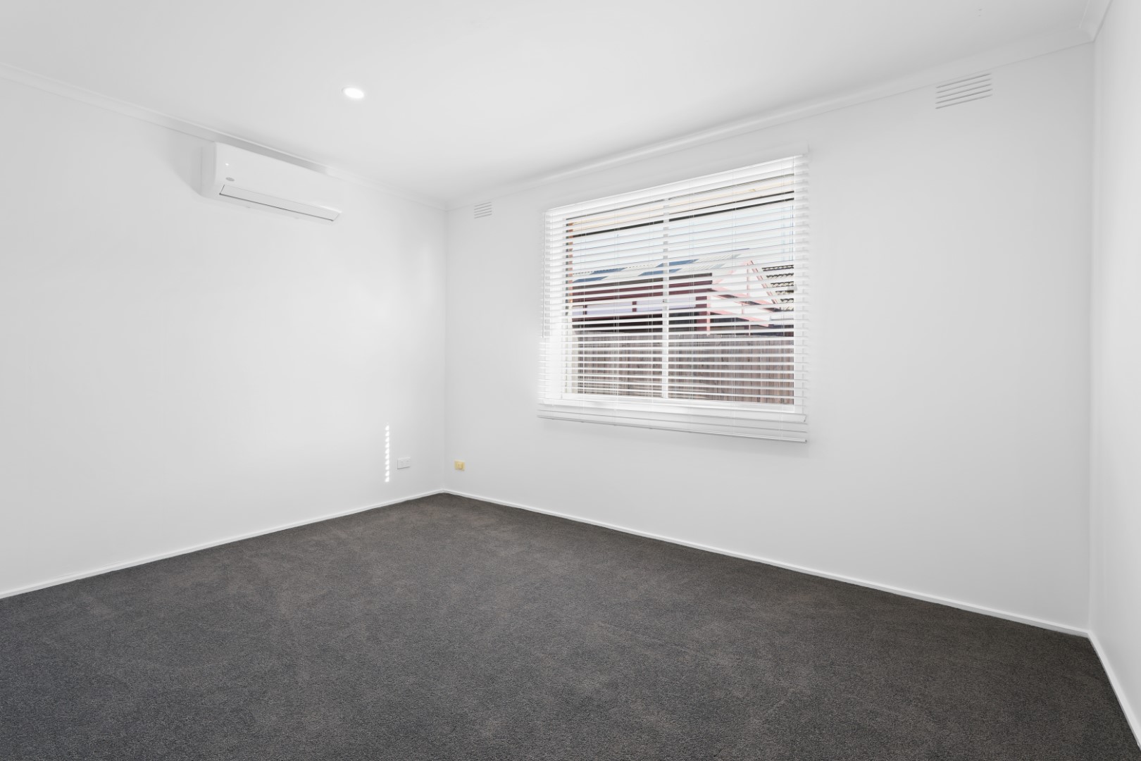 21 KERNOT CR, NOBLE PARK NORTH VIC 3174, 0 Kuwarto, 0 Banyo, House