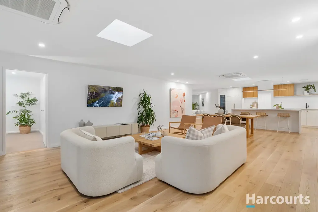 Newcastle 4 Bedroom Harbourside penthouse, renovated to perfection