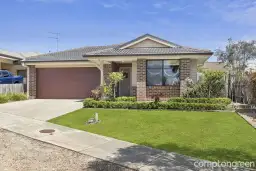 19 Pickworth Drive, Leopold