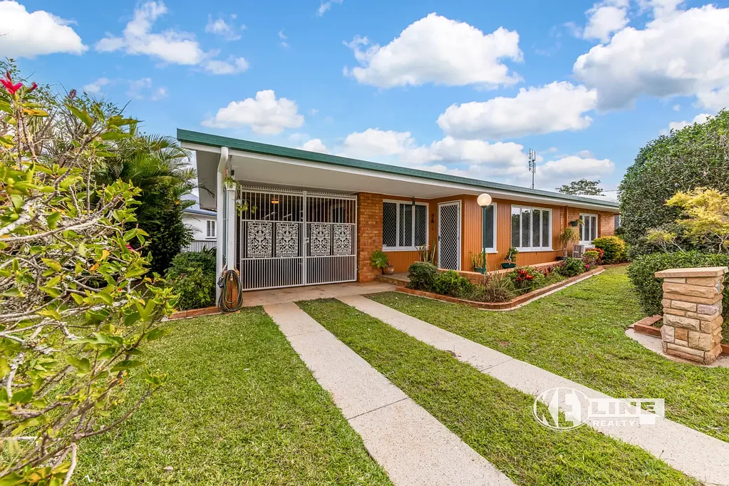 14 Crescent Drive, Nambour, QLD 4560