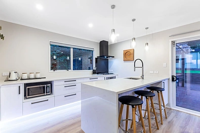 厨房 - 10 Transom Close, Whitby, Porirua