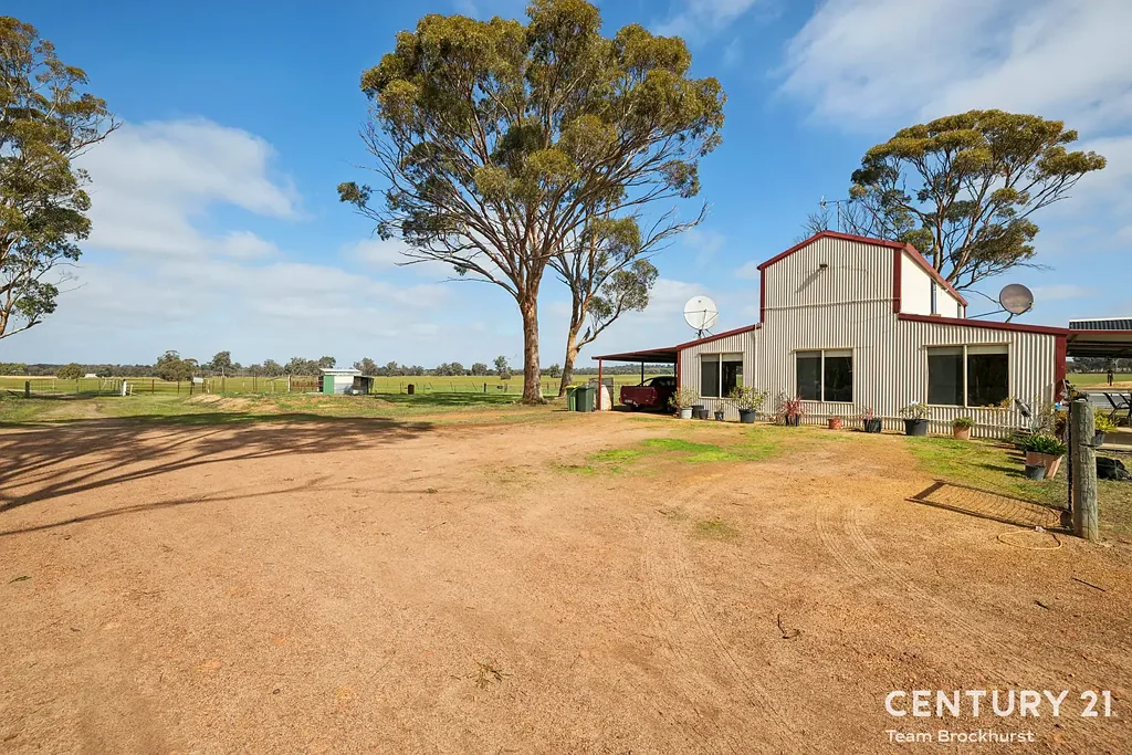 Narrogin Valley HORSE COUNTRY, TOWN WITHIN TROTTING DISTANCE