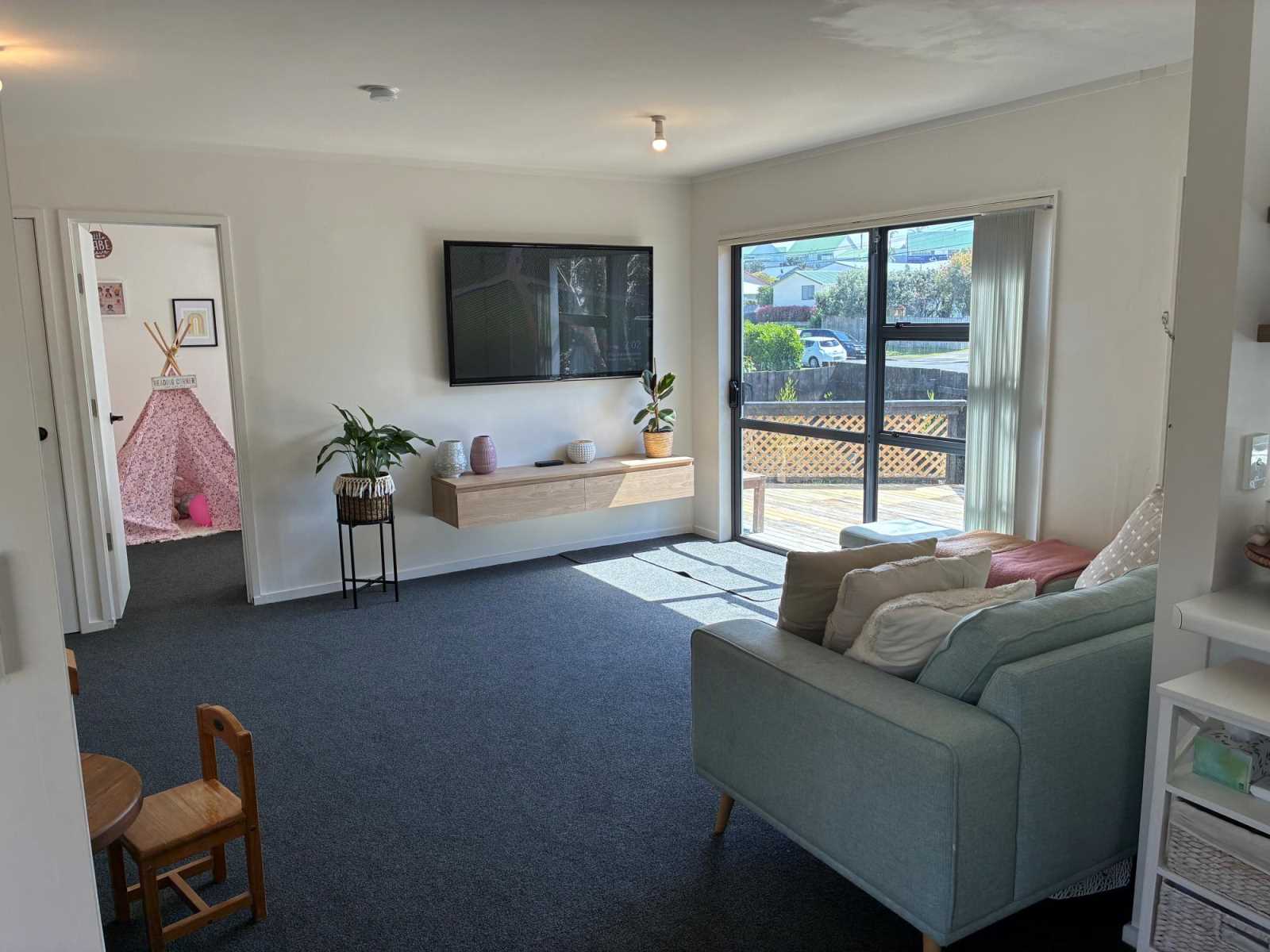 House 5, 17 Brandon Road, Manly, photo 2