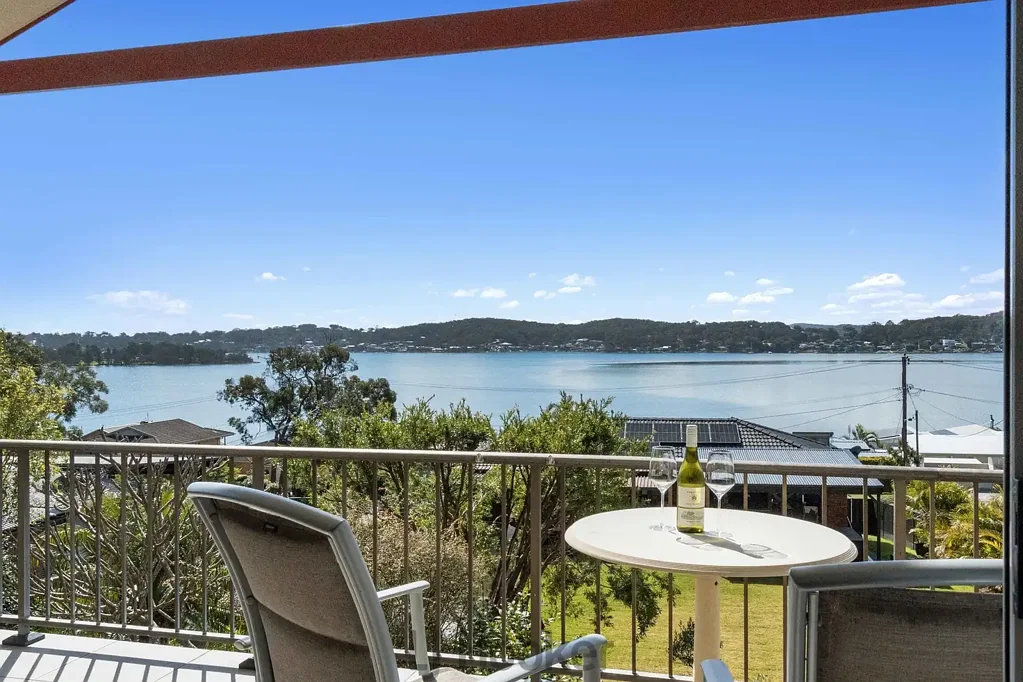 Fishing Point 5Zimmer Expansive Family Living with Panoramic Lake Views