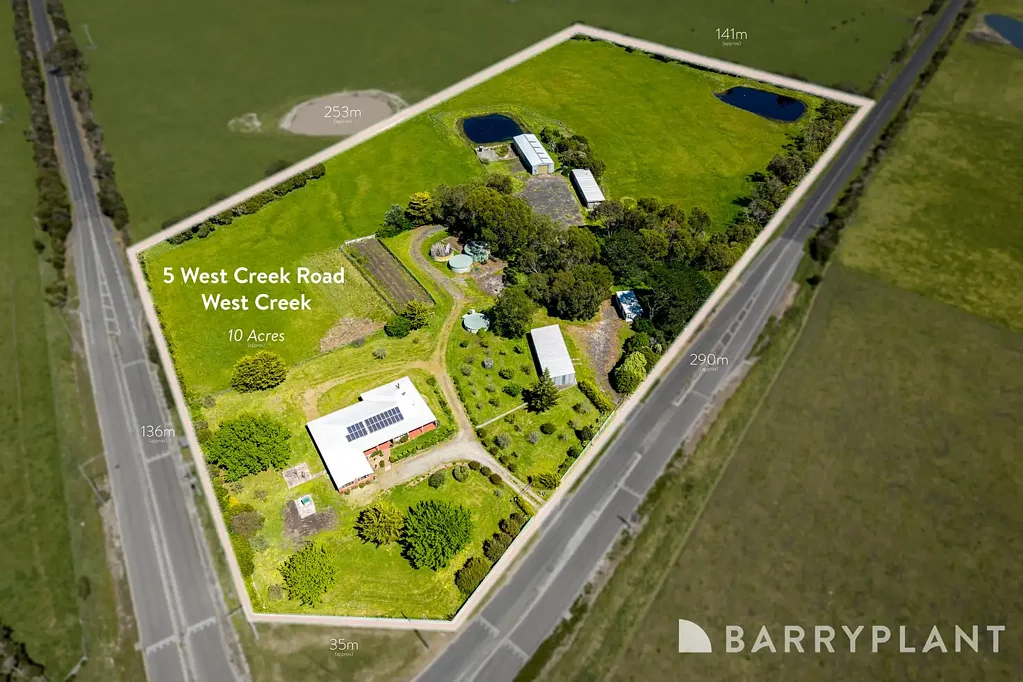 West Creek 3ਬੈੱਡਰੂਮ Country Living with Space, Views and Exceptional Shedding