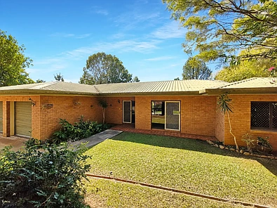 Yungaburra 3कमरा Brick and Block Home on 1,598m²