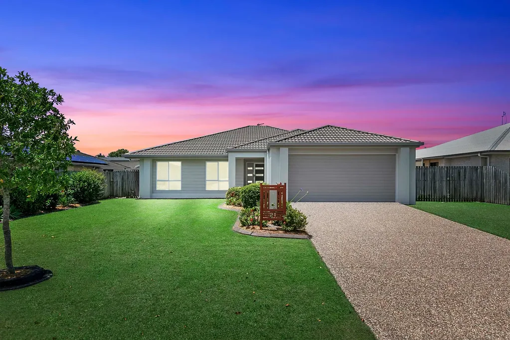 21 Pembridge Circuit, Urraween, QLD 4655
