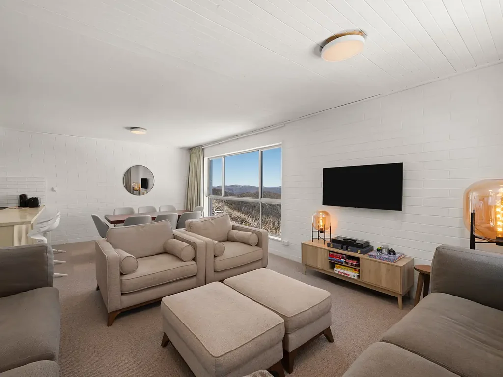 Mount Buller 3બેડરૂમ Exceptionally Renovated Moose Apartments - Buy One or Buy Both!