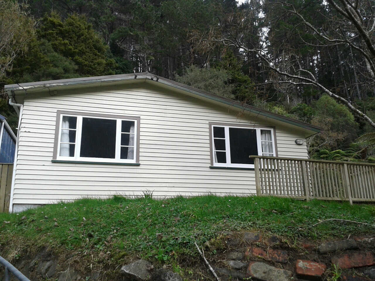 26 Elmslie Road, Pinehaven, Upper Hutt, 4 phòng ngủ, 1 phòng tắm