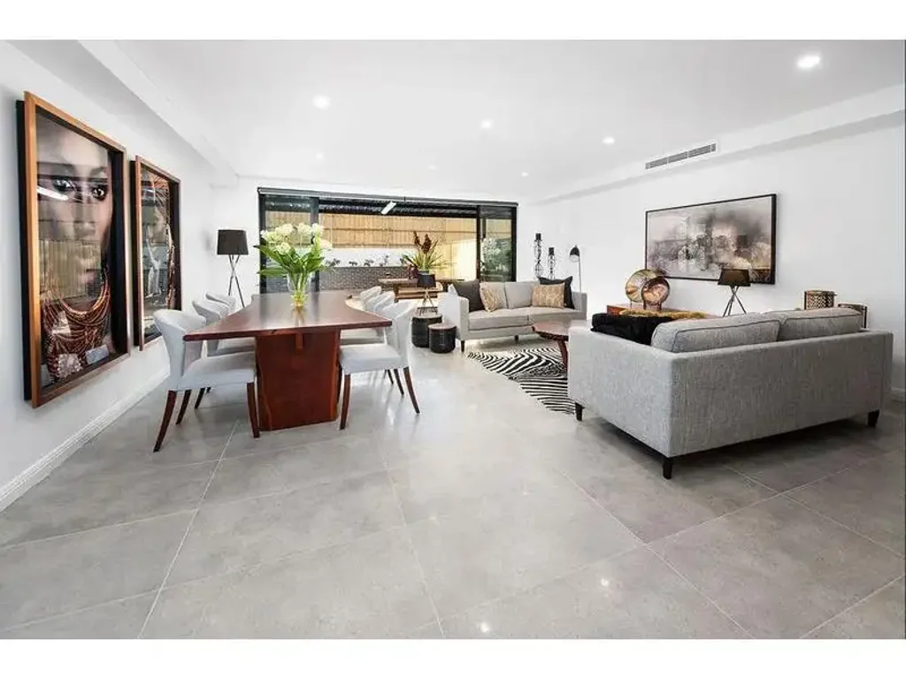 Sun-kissed, Designer Luxury Four Bedroom, Four Bathroom Terrace, Separate Home/Office, Conveniently Located