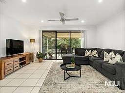 8 Vedanta Drive, Springfield Lakes