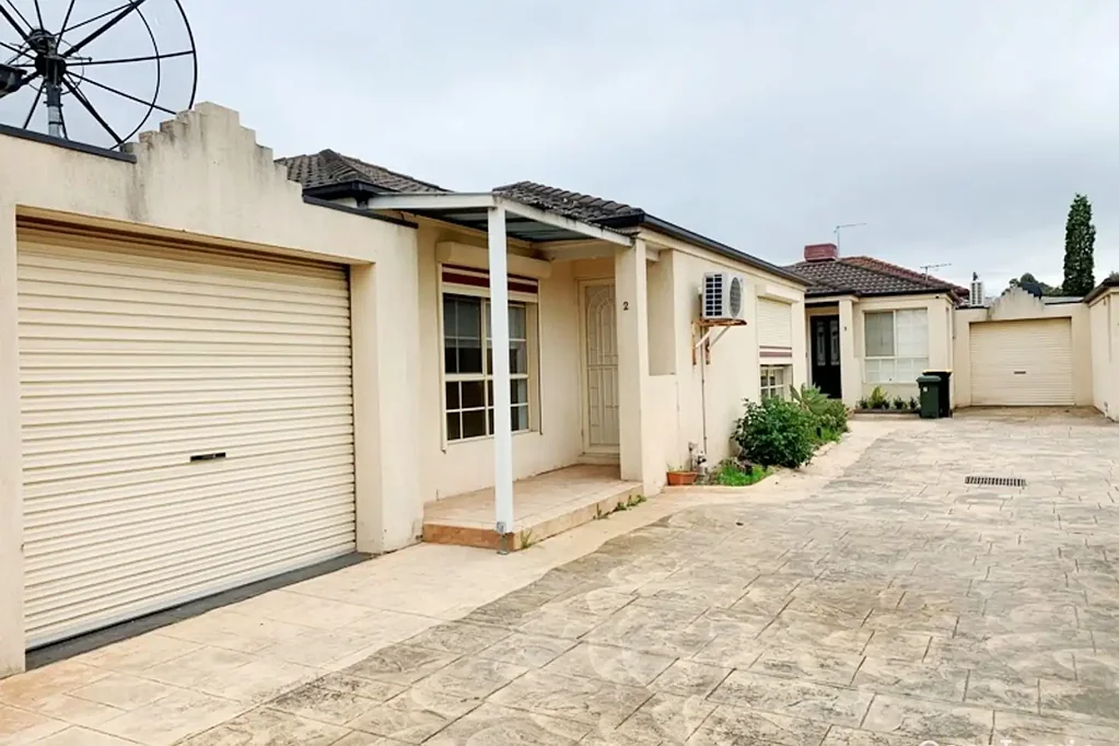 2/8 Hood Crescent, Fawkner, VIC 3060