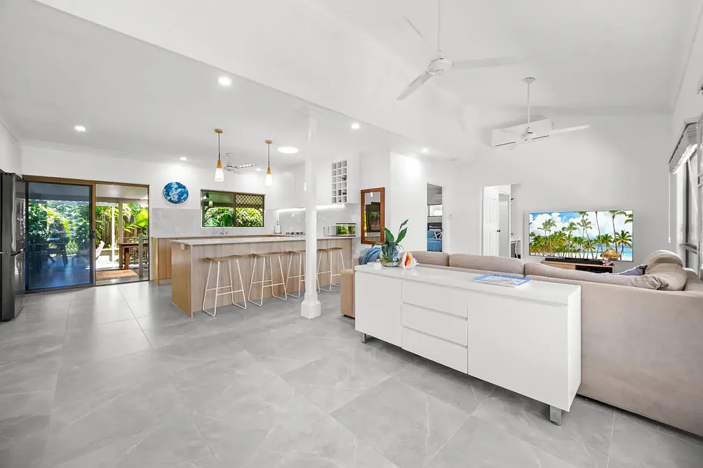Freshwater 5房  Location & Value - walk to school
