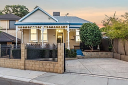 102 Railway Parade, Bayswater