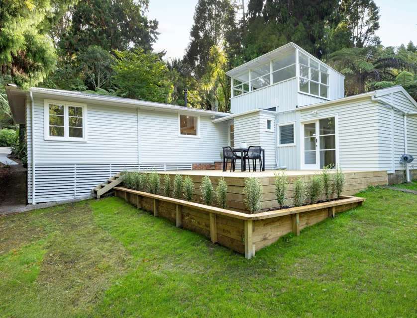 31 Ngaio Road, Titirangi, Waitakere City, Auckland, 4部屋, 2バスルーム, House