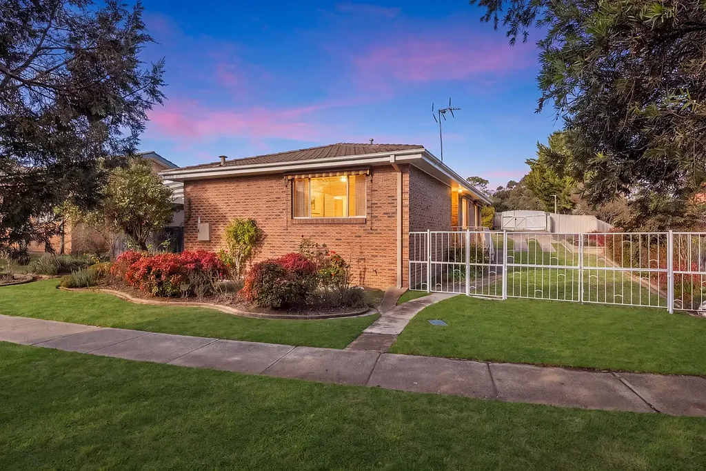 14 Harwood Court, Wanniassa, ACT 2903