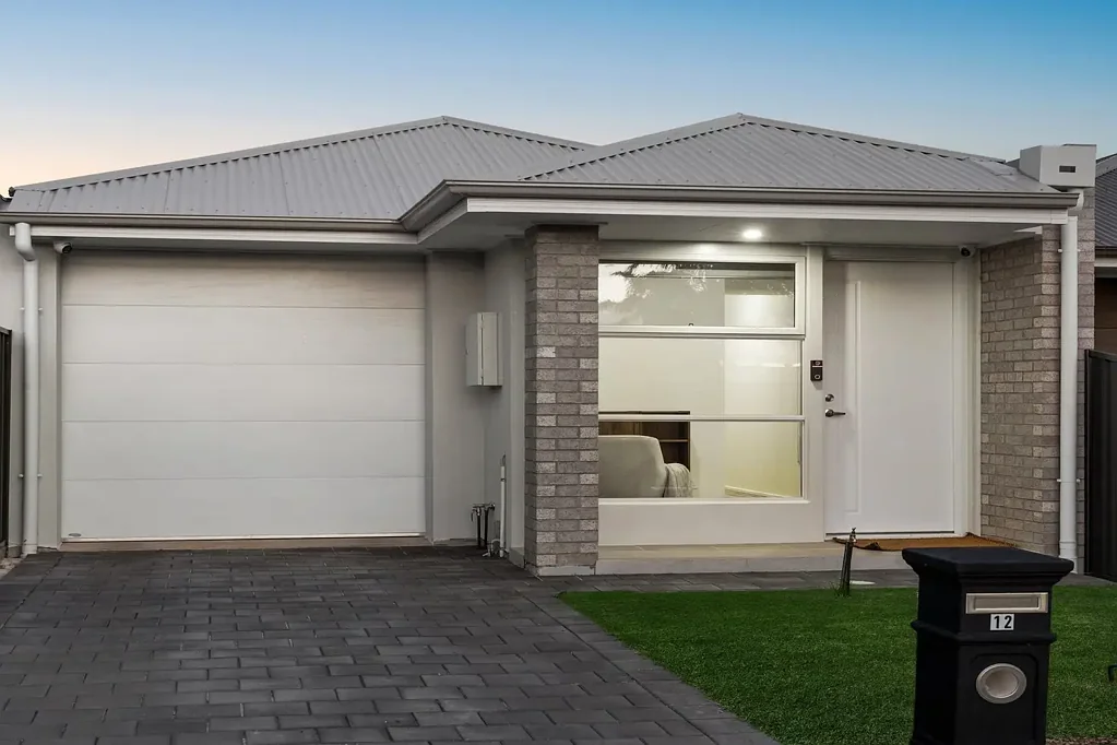Holden Hill 3房  Elevated Position, Exceptional Comfort