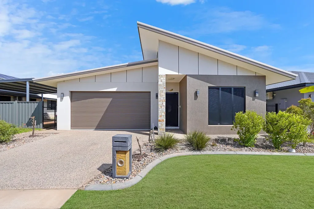 Zuccoli 4ห้องนอน Secure Investment with Flexibility – Leased at $730/week Until 2027
