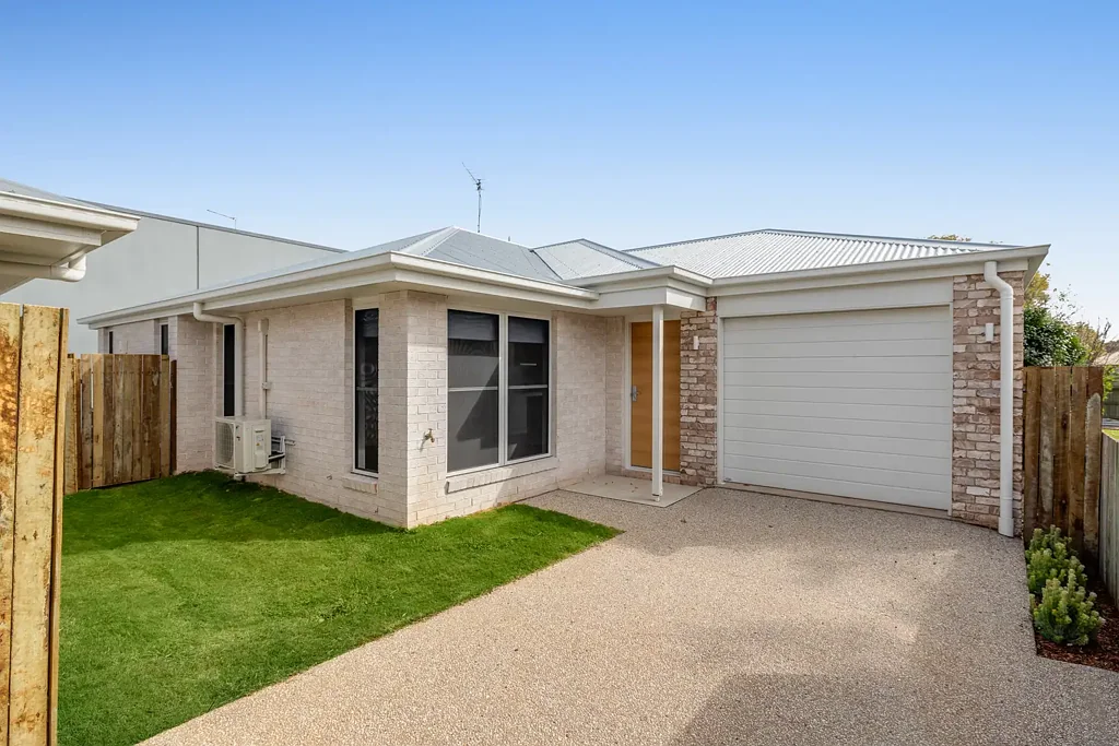 2/71 Hillview Avenue, Newtown, QLD 4350