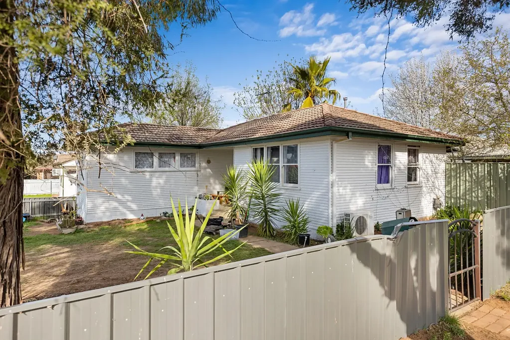 2 Kokoda Street, Ashmont, NSW 2650