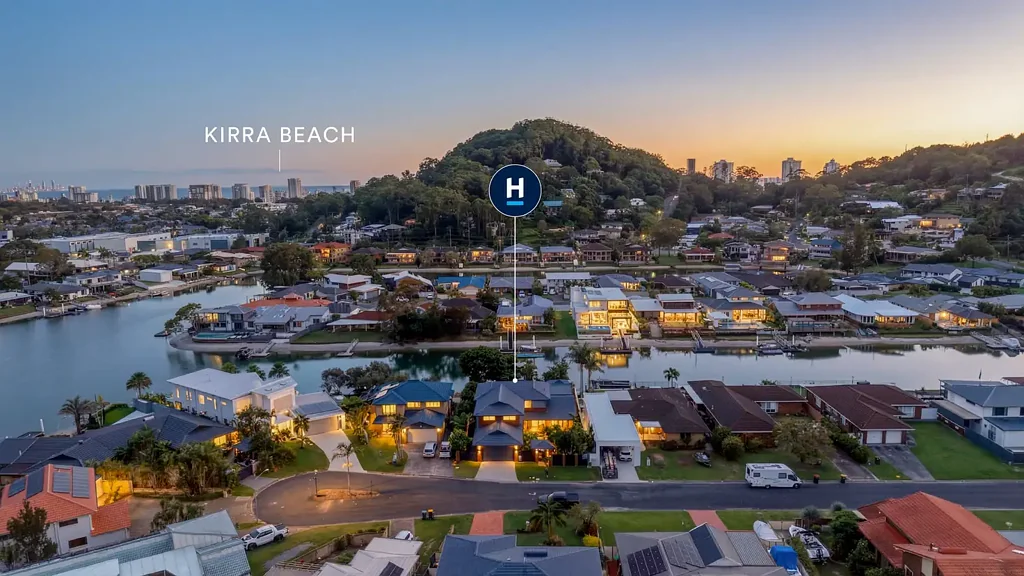 Tweed Heads 5Kwarto North facing waterfront residence