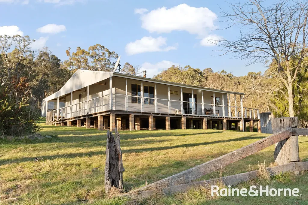 Peaceful Country Living on 25 Acres