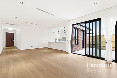 32 Romanesque Drive, Deanside, VIC 3336, 4房, 3浴, House