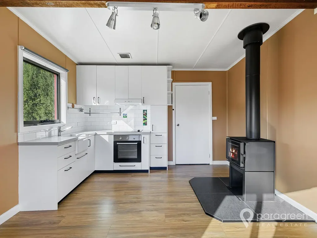 Foster 1chambre RENOVATED 1 BEDROOM UNIT IN A PEACEFUL LOCATION
