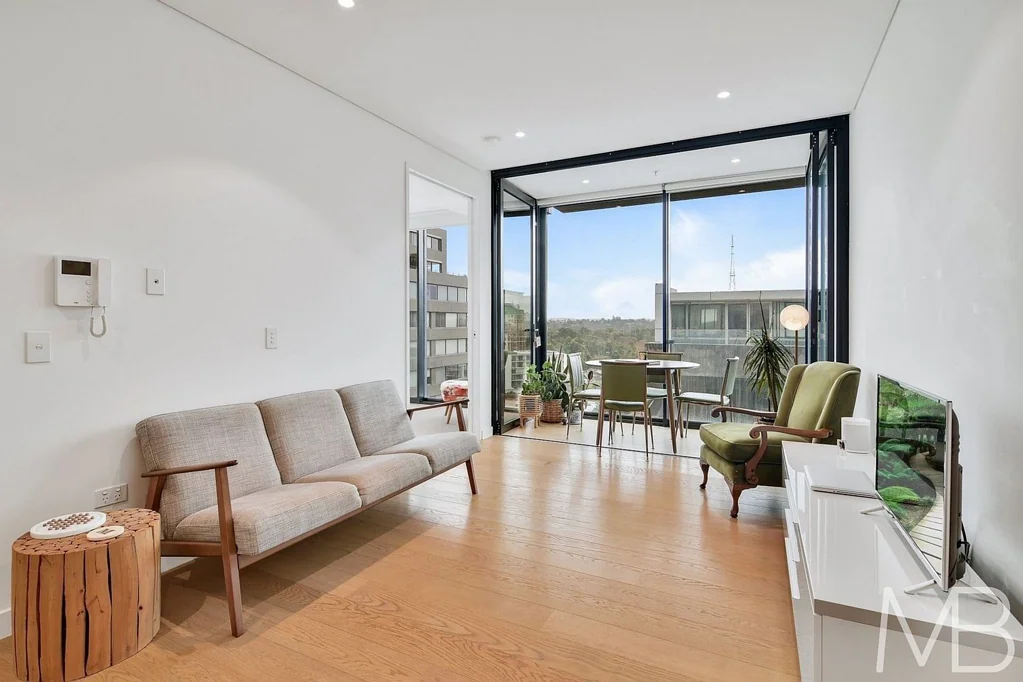 Stylish Apartment With Wintergarden