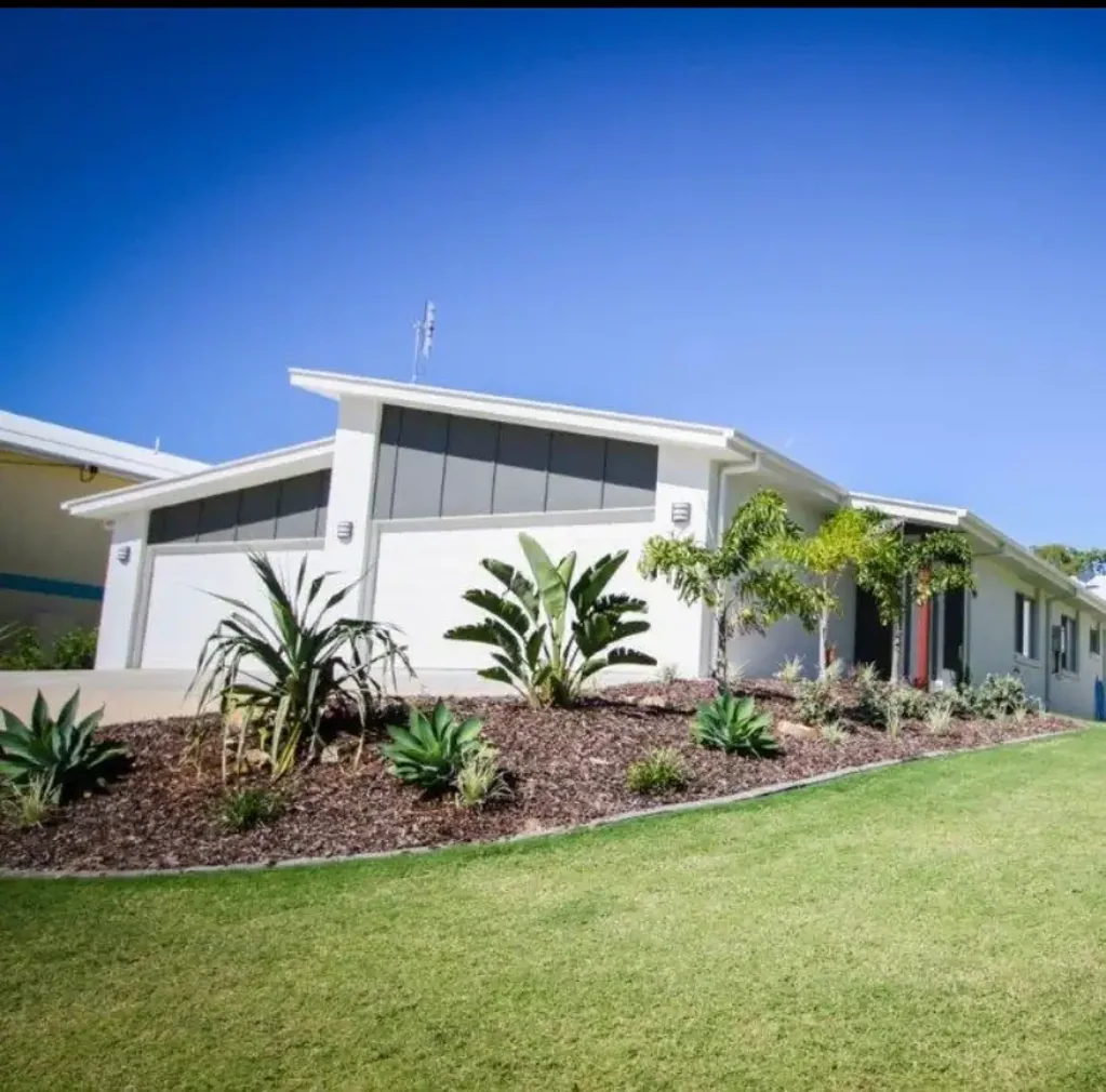 FURNISHED COASTAL RETREAT