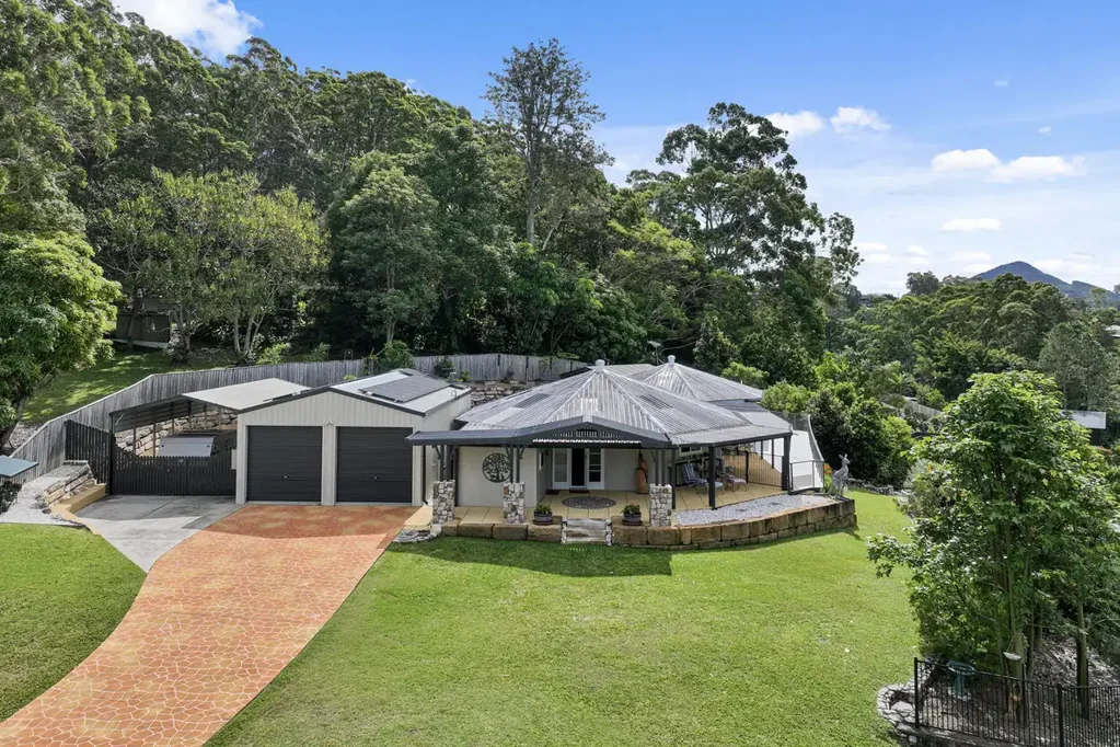 Eumundi 3房  ELEVATED PAVILLION STYLE HOME ON 1,309m2