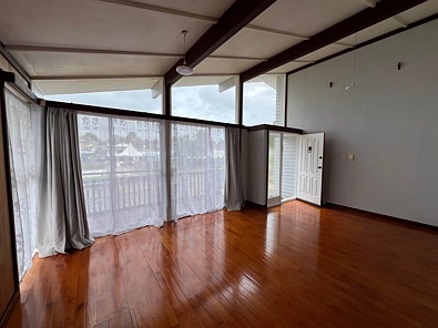 Charming 3-Bedroom Family Home in the Heart of...
