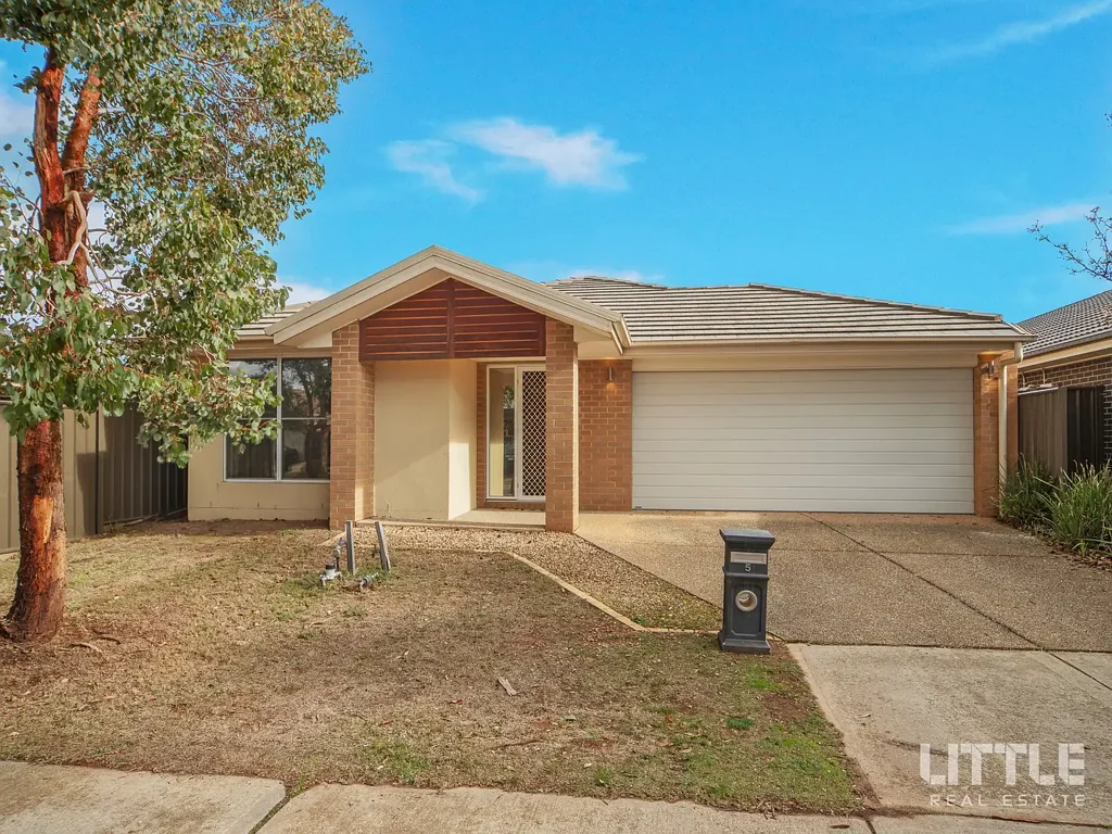 Cobblebank 4 Bedroom East-facing family home!