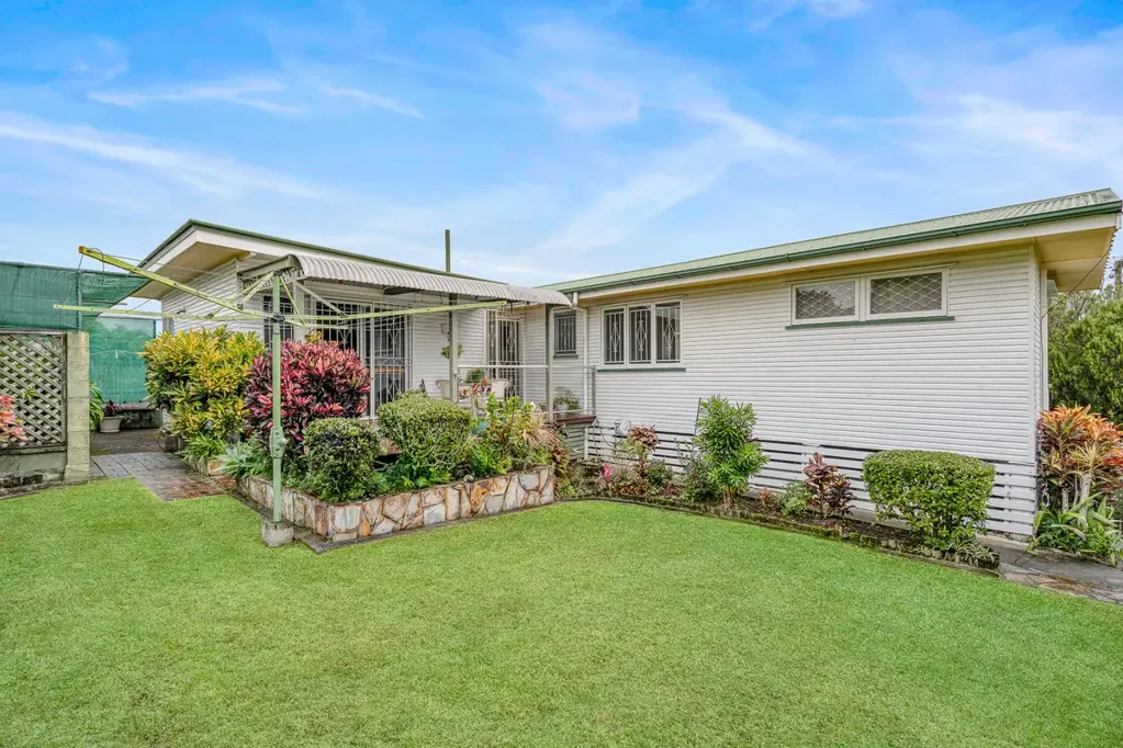 Chermside West 3Habitaciones RED-HOT OPPORTUNITY - Elevated, Immaculate & Packed with Potential!