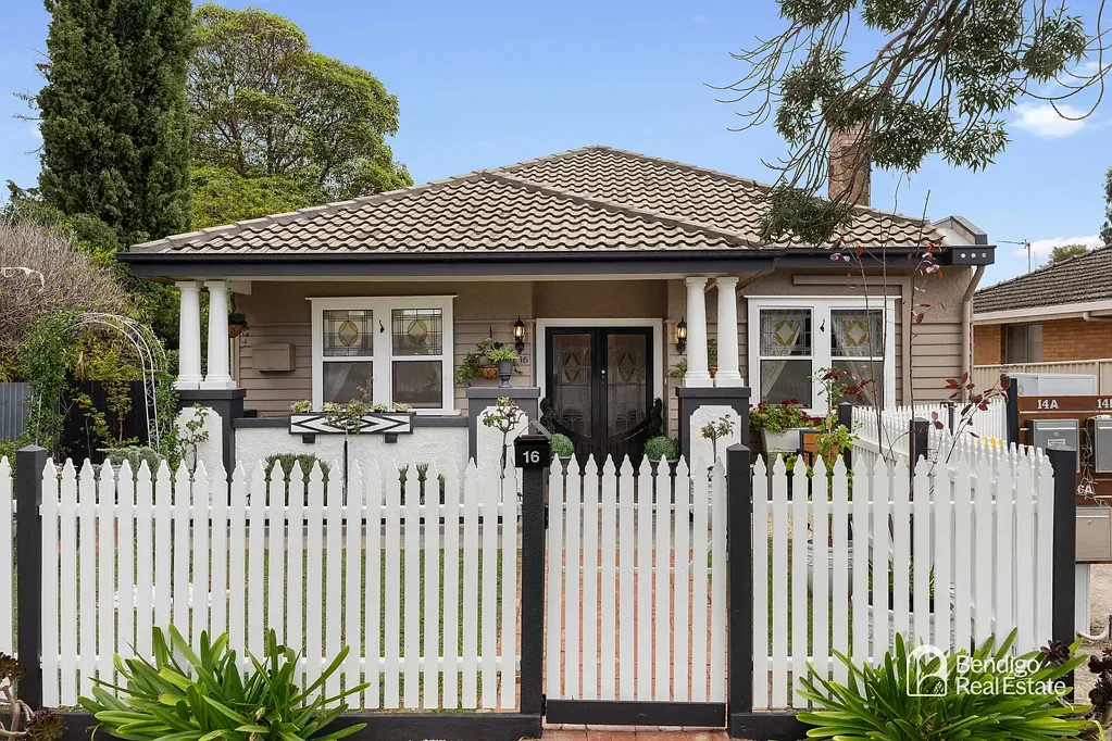 16 Somerville Street, Flora Hill, VIC 3550