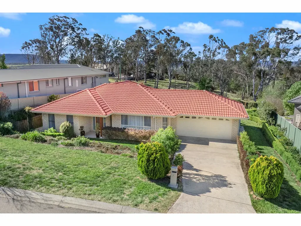 5 Hinton Terrace, Armidale, NSW 2350
